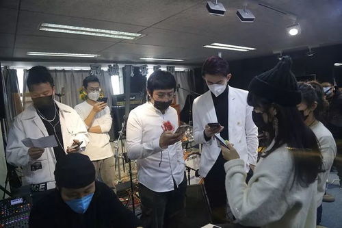 原创战疫歌曲《心手相牵》录制完成，徐州广播电视传媒集团以艺术传递力量